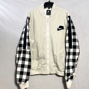 Nike Nsw Check-sleeves Bomber Jacket In Neutrals